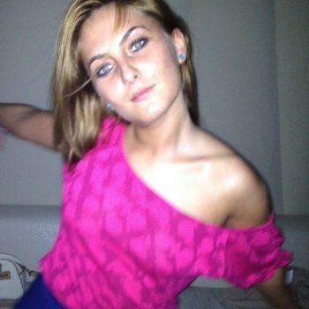 Sara - Pierrafortscha - Fribourg | Strip Tease