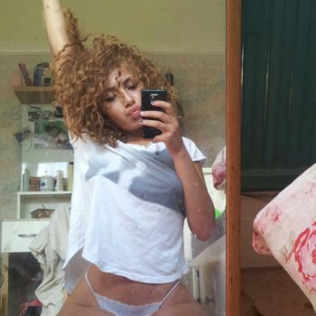 Batcheva - Oulens-sur-Lucens - Vaud | Strip Tease