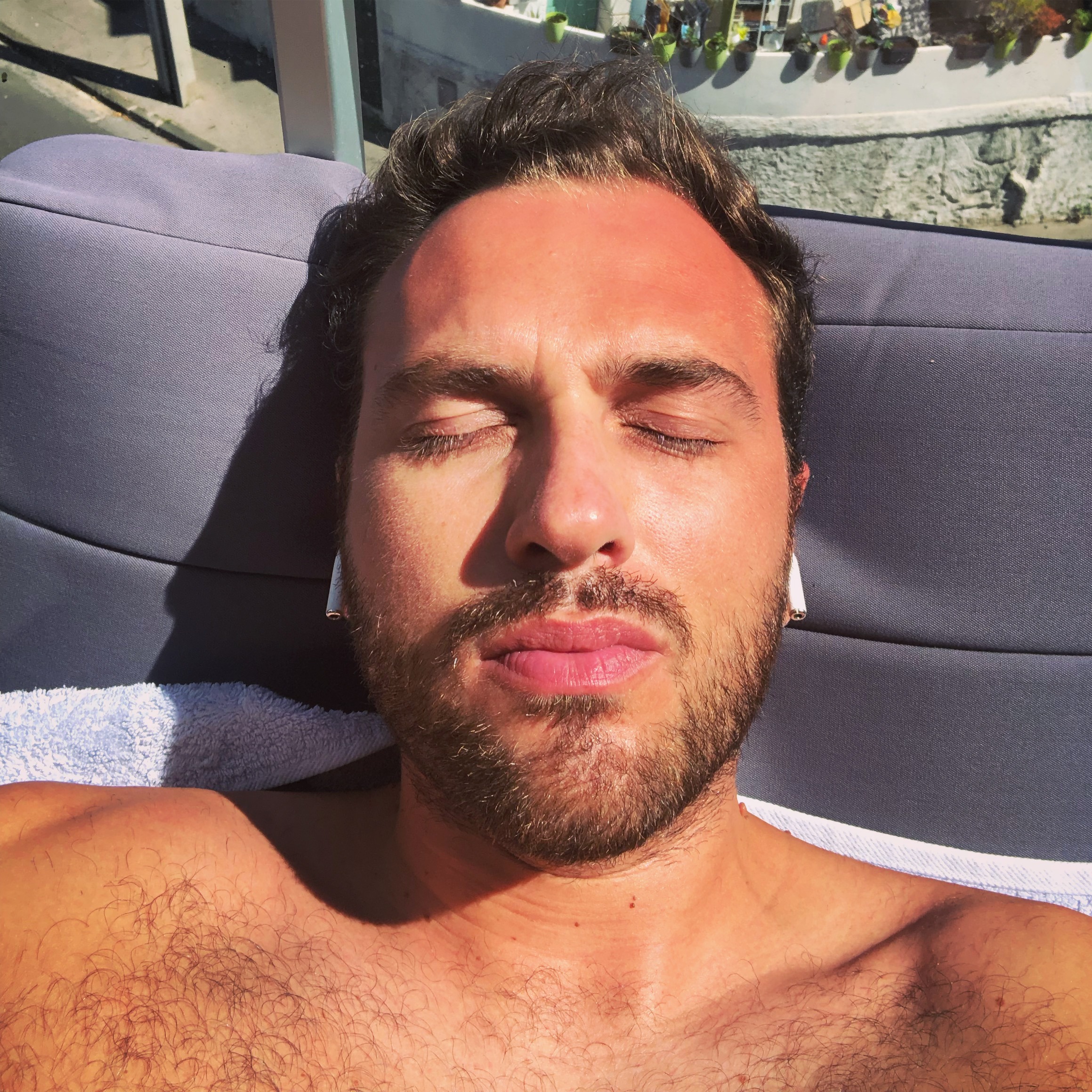 Kenrick - Signy - Vaud | Strip Tease