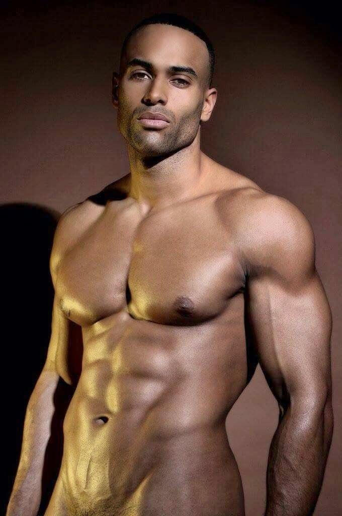 Valentyn - Palézieux-Village - Vaud | Strip Tease