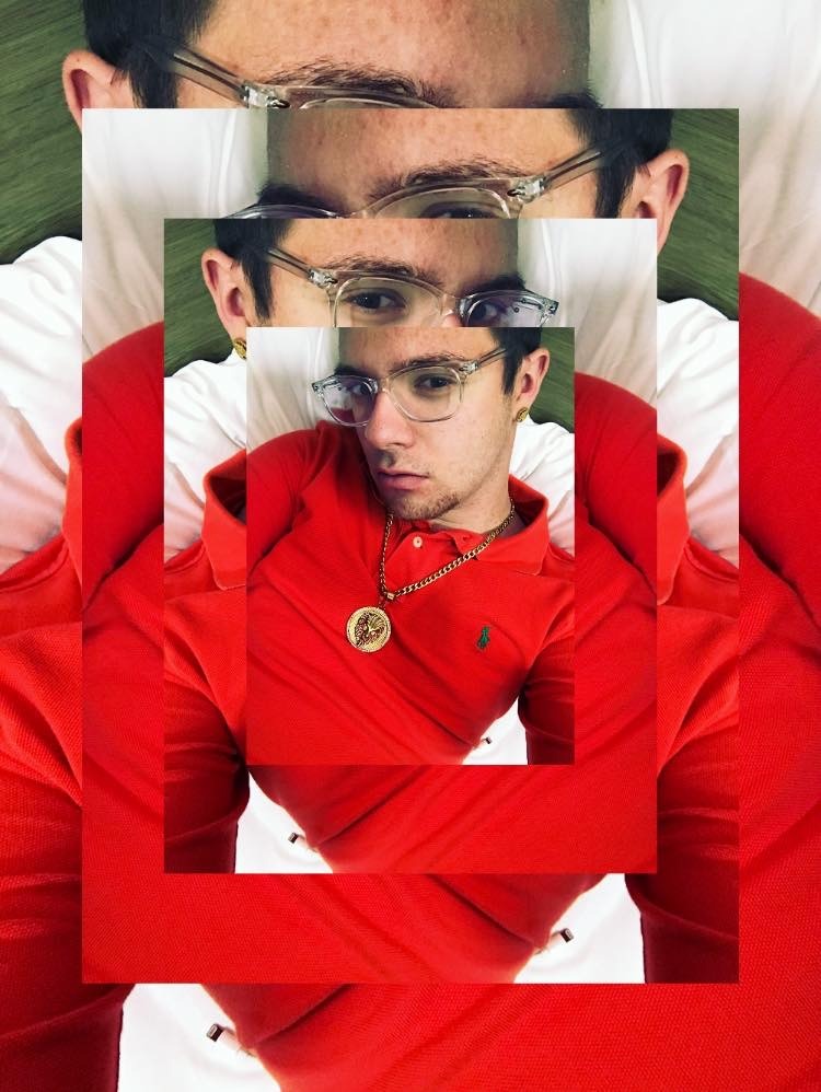 Adelino - Oron-le-Châtel - Vaud | Strip Tease