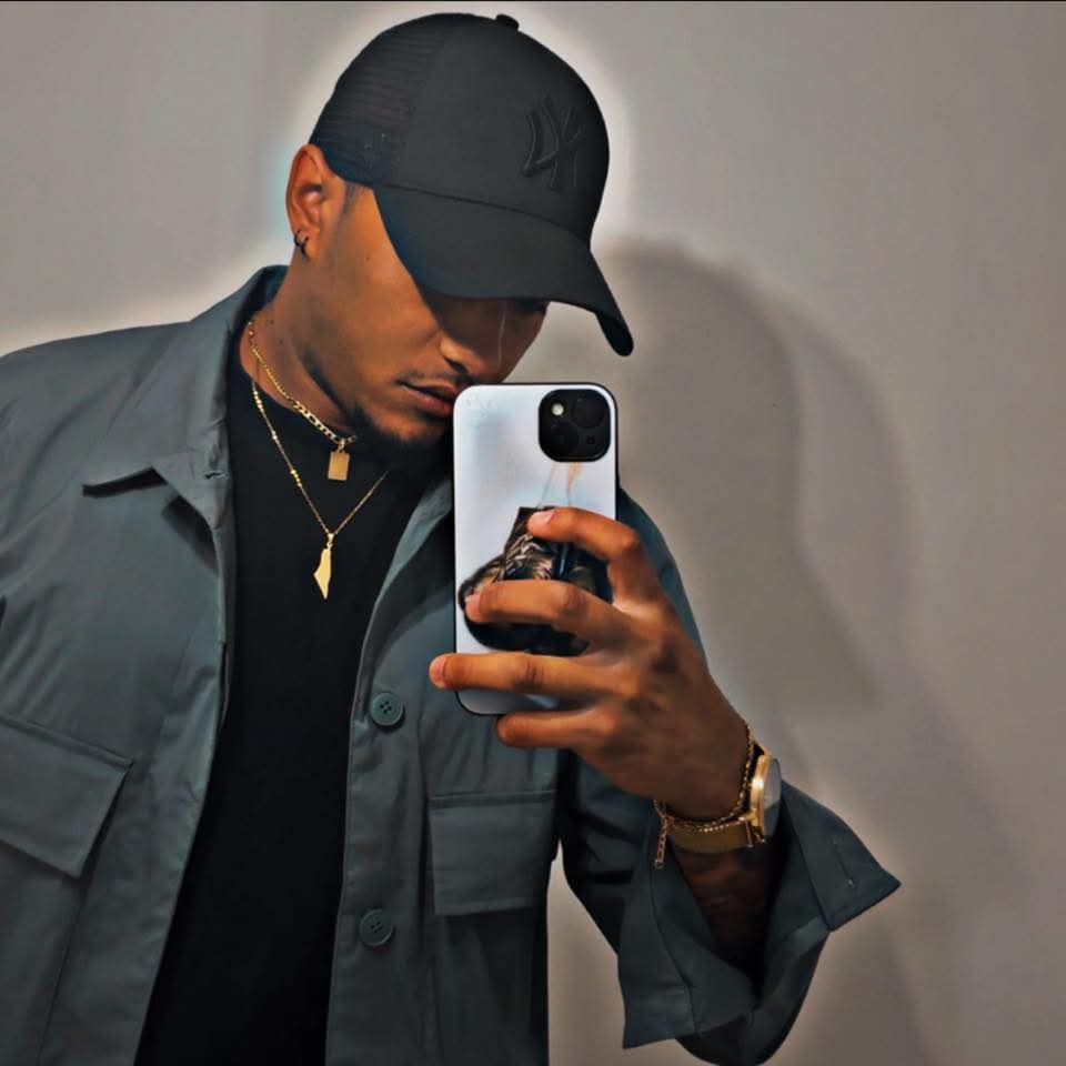 Kilan - Lamone - Tessin | Strip Tease