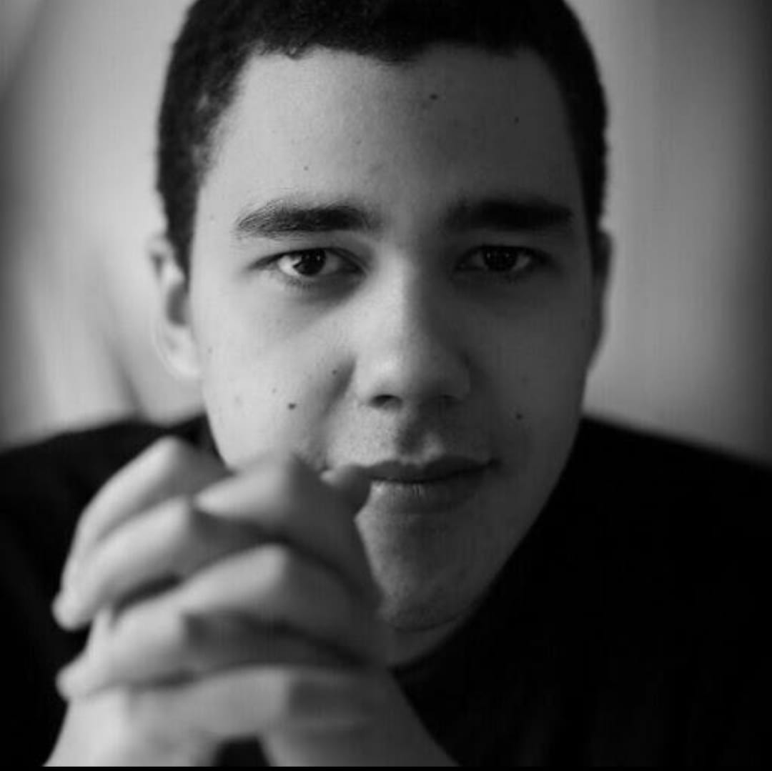 Armani - Saubraz - Vaud | Strip Tease