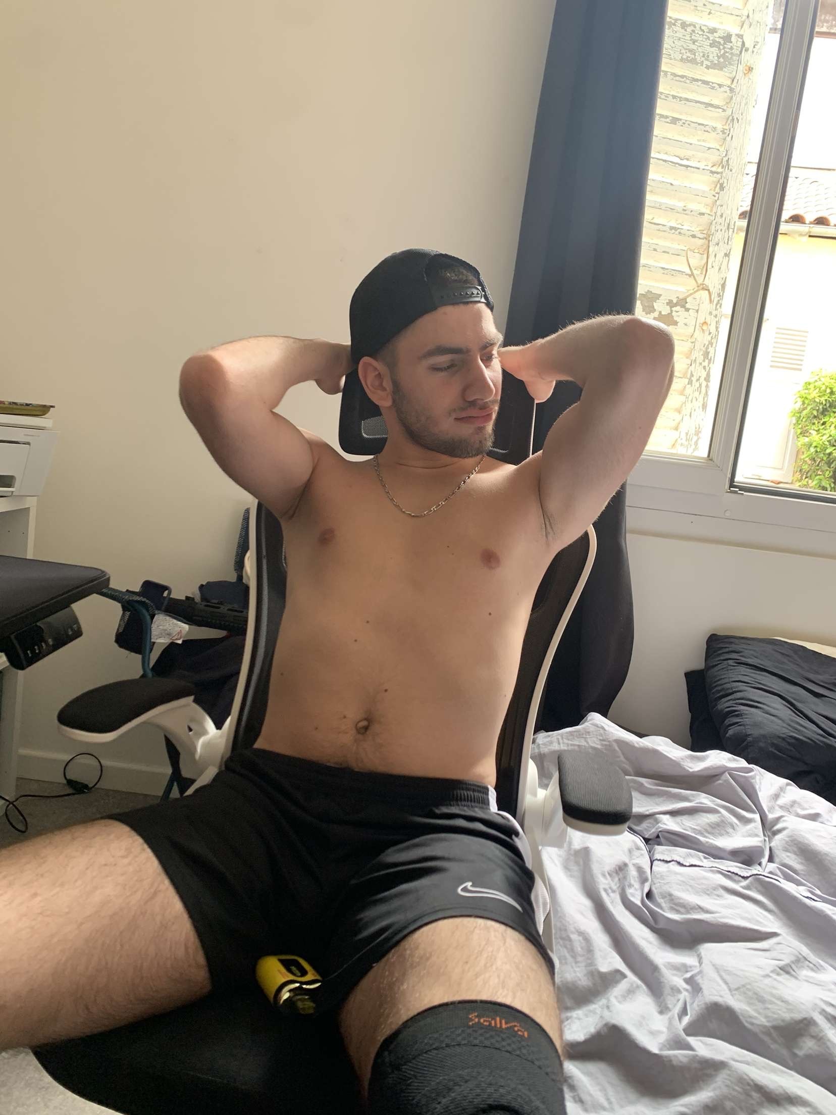 Dolan - Dorénaz - Valais | Strip Tease