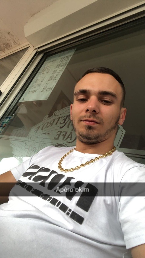 Lotfi - Sonvilier - Berne | Strip Tease