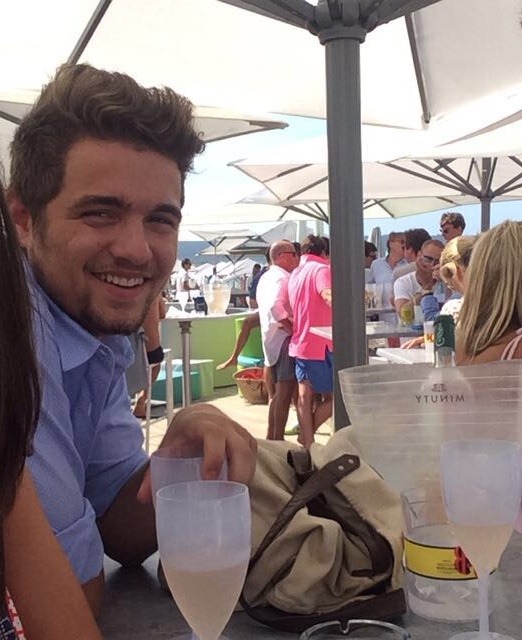 Shalom - Mamishaus - Berne | Strip Tease