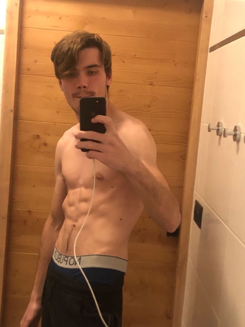 Dogan - Vuibroye - Vaud | Strip Tease