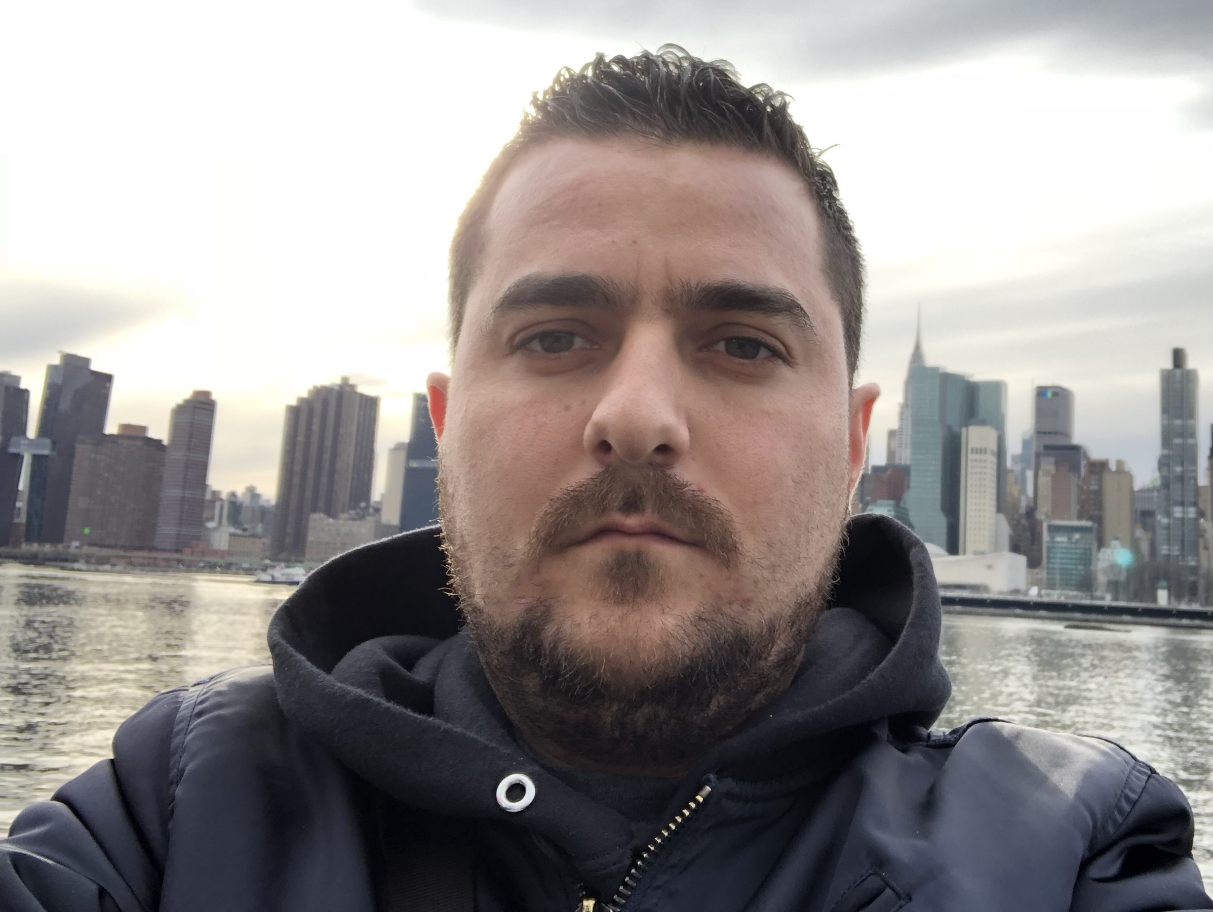 Iannis - La Lécherette - Vaud | Strip Tease