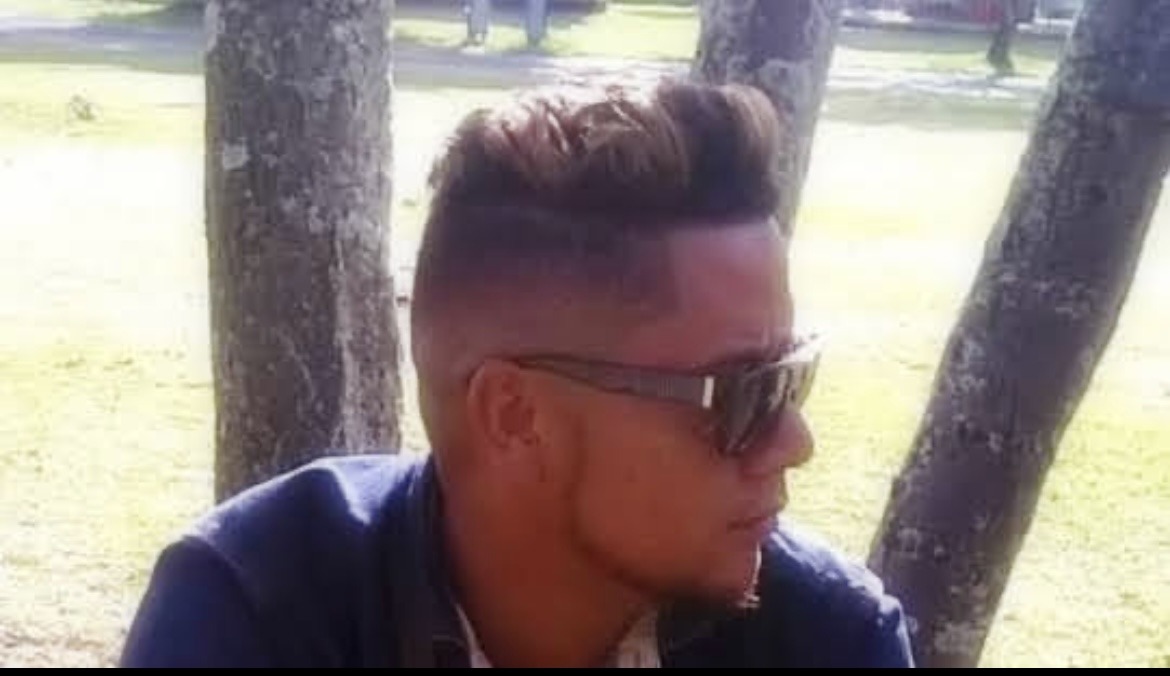 Abdelnour - Onnens VD - Vaud | Strip Tease