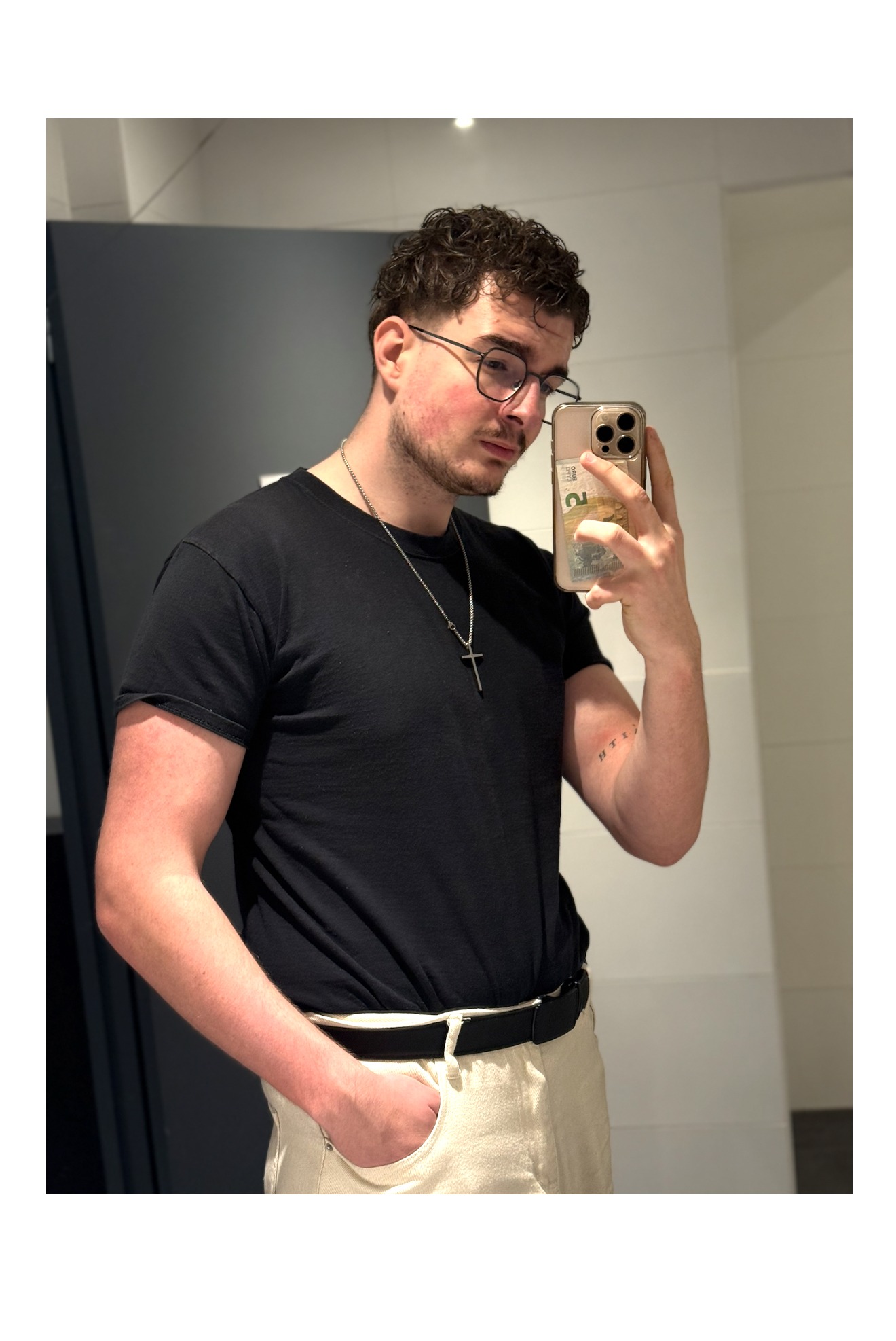 Anh - Treycovagnes - Vaud | Strip Tease