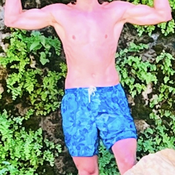 Demian - Chéserex - Vaud | Strip Tease