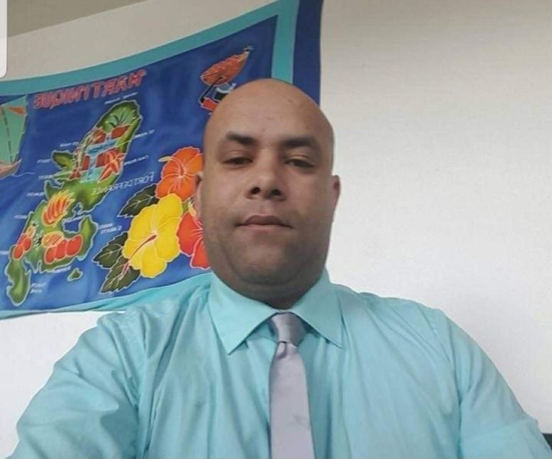 Kandjoura - Ittigen - Berne | Strip Tease