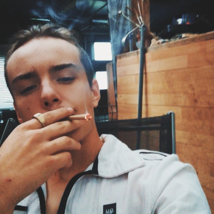 Almanzo - Orges - Vaud | Strip Tease