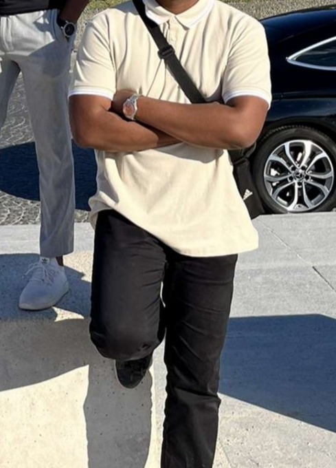 Pierrick - Pontenet - Berne | Strip Tease