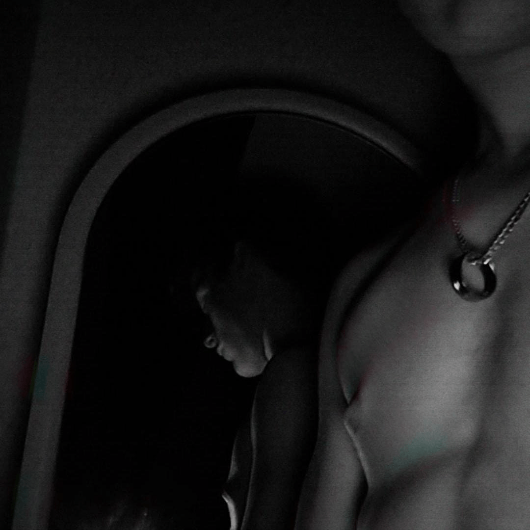 Tommaso - Mürren - Berne | Strip Tease