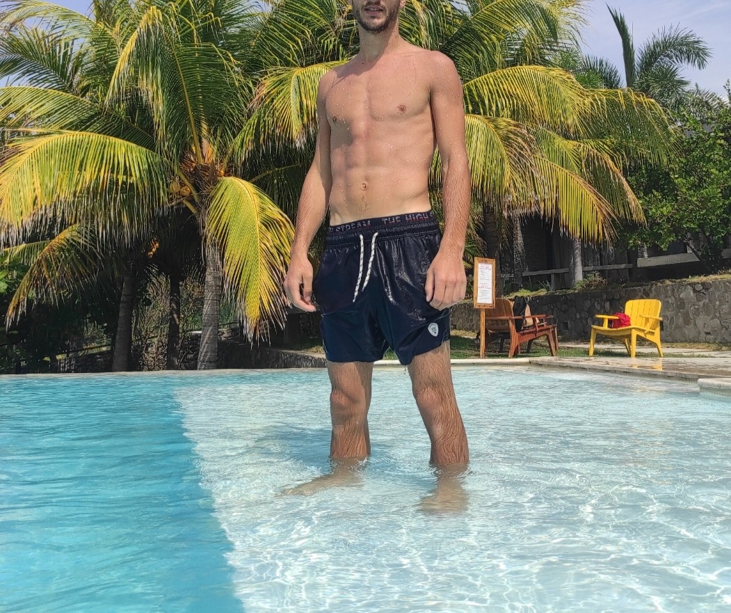 Eymeric - Les Clées - Vaud | Strip Tease