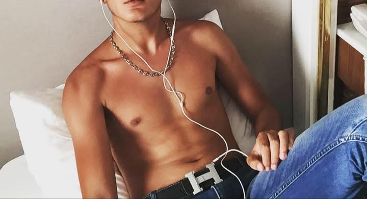 Zephyr - Fiez - Vaud | Strip Tease