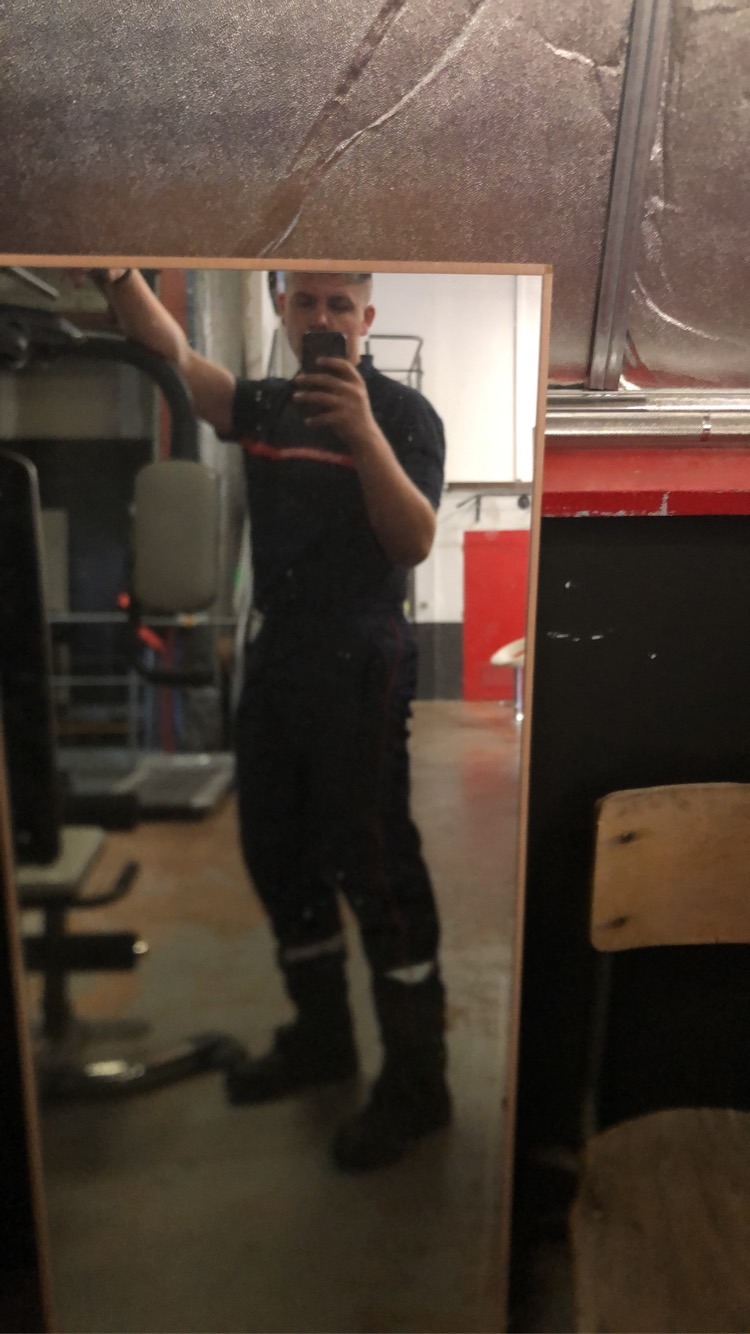 Bo - Bristen - Uri | Strip Tease