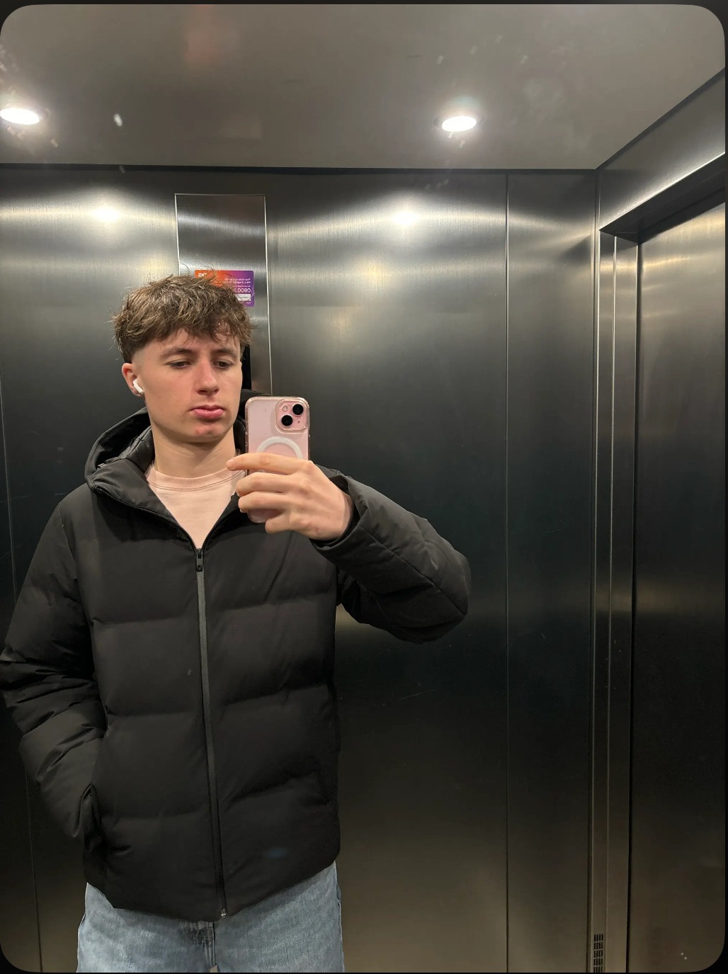 Bryant - Lucens - Vaud | Strip Tease