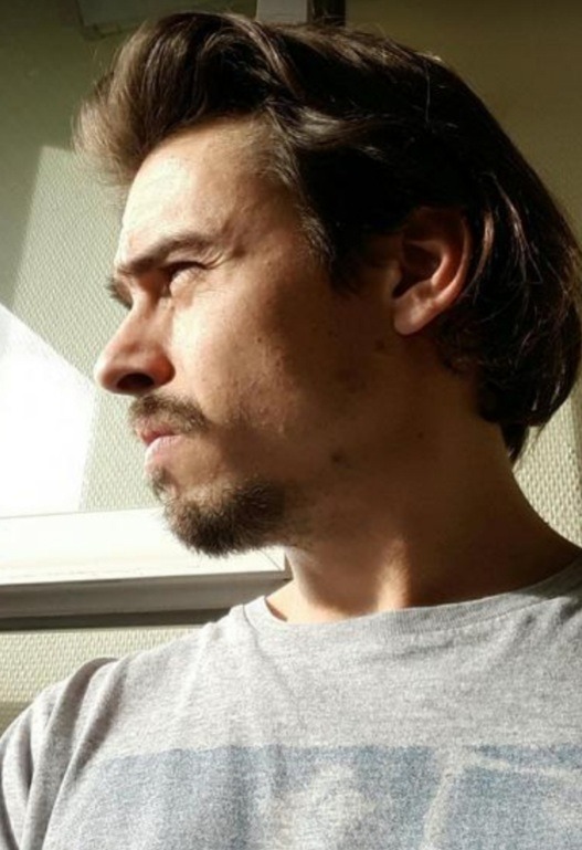 Alberto - Fahrni b. Thun - Berne | Strip Tease