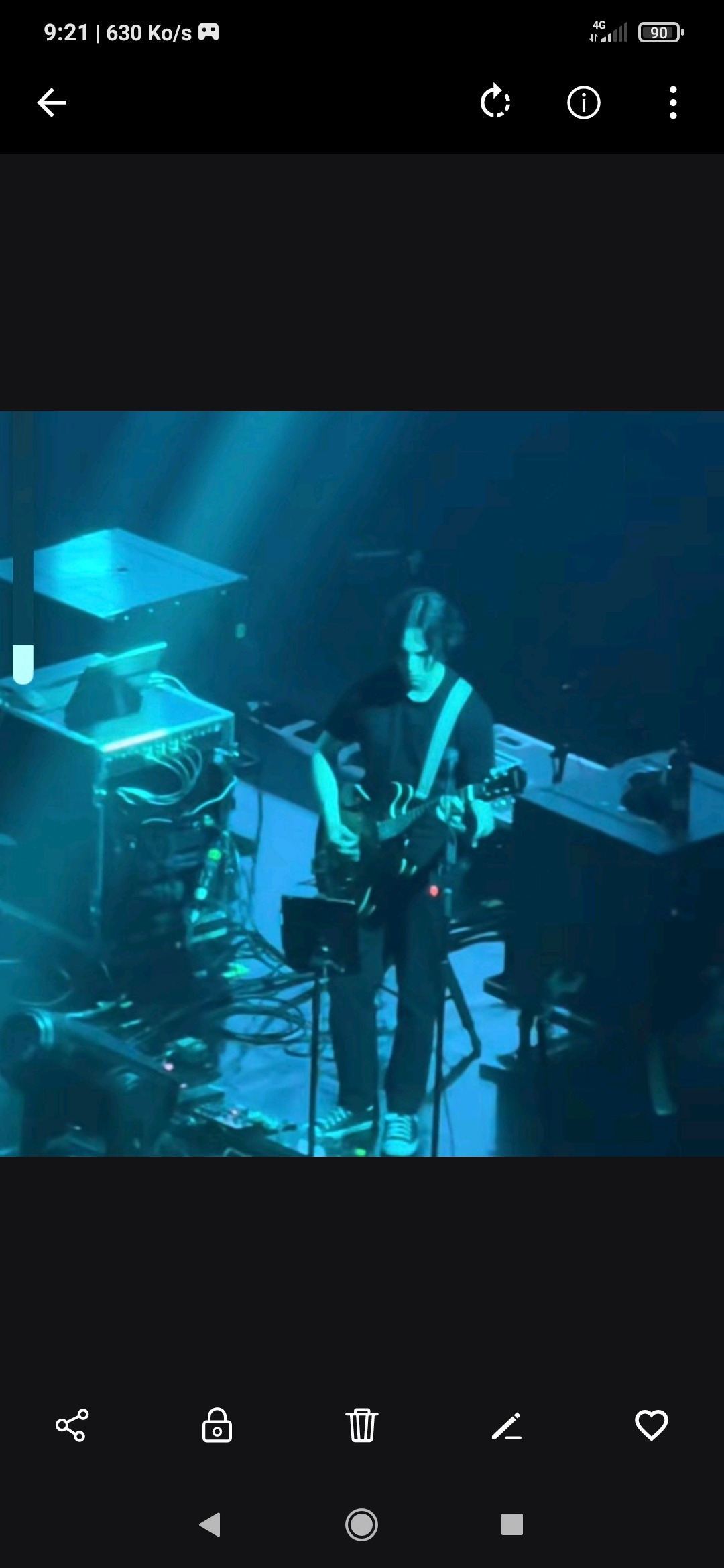 Kenz - La Tine - Vaud | Strip Tease