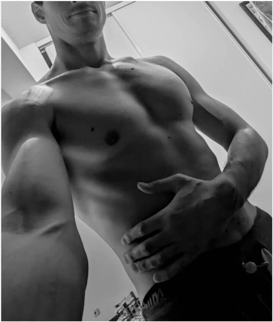 Aaronn - Magglingen/Macolin - Berne | Strip Tease