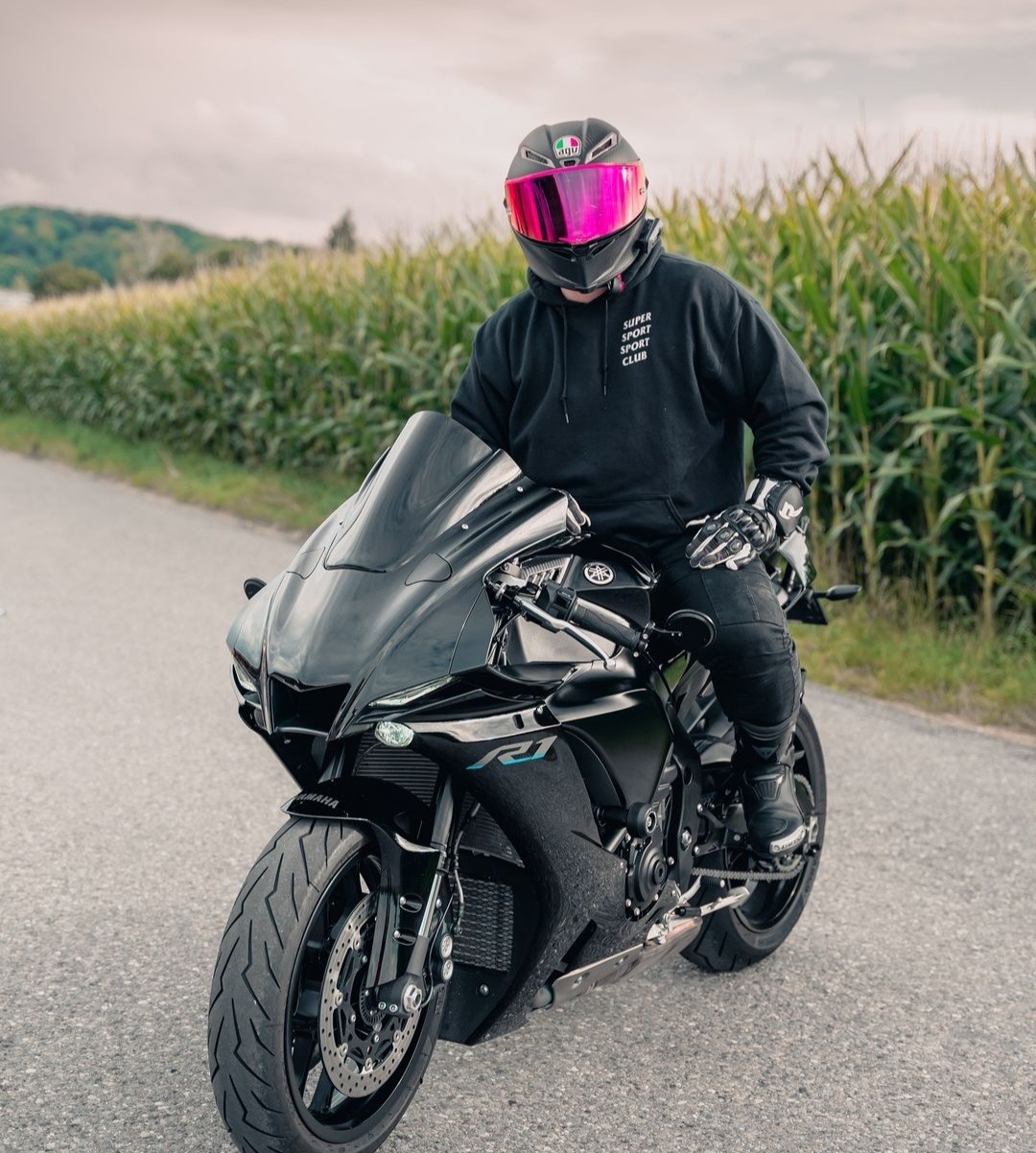 Mano - Biberen - Berne | Strip Tease