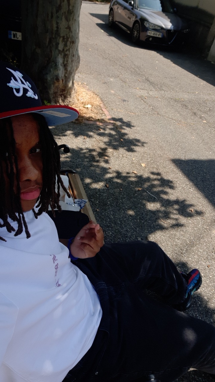 Soufyane - Uvrier - Valais | Strip Tease