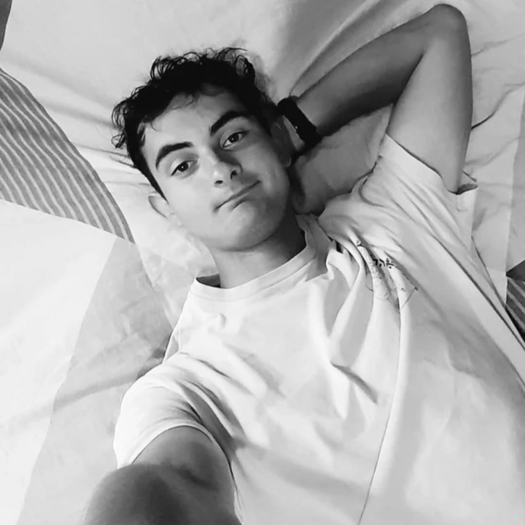 Vicenzo - Rüderswil - Berne | Strip Tease