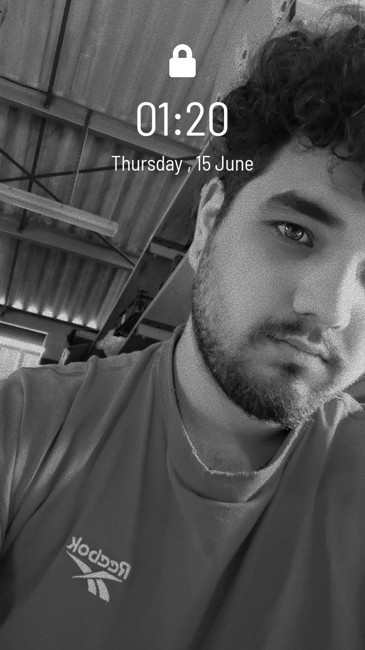 Latif - Salavaux - Vaud | Strip Tease