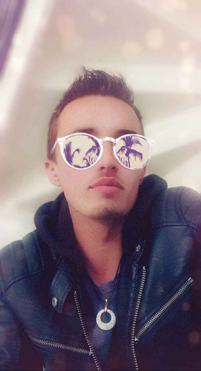 Leart - Breganzona - Tessin | Strip Tease